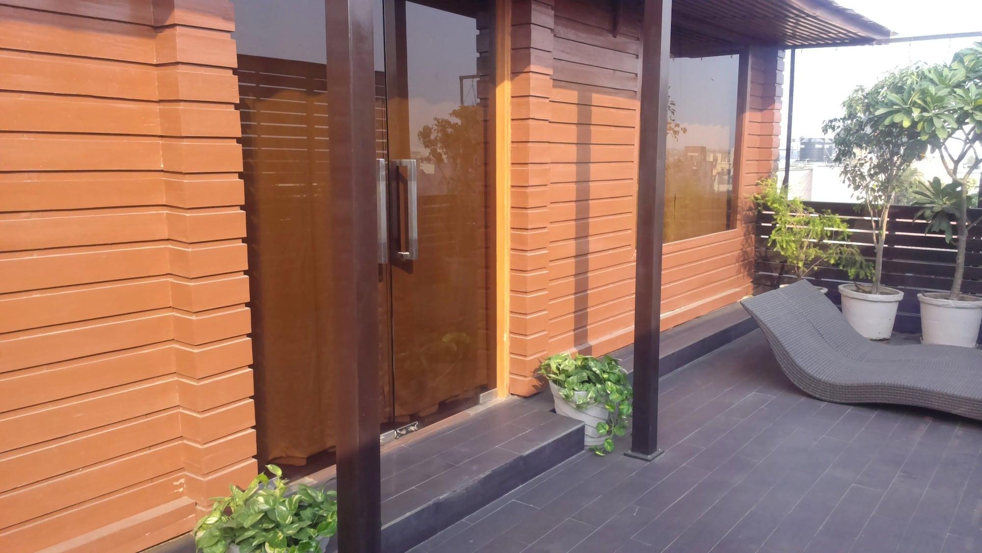 Udman Hotel Panchshila Park Nueva Delhi Exterior foto