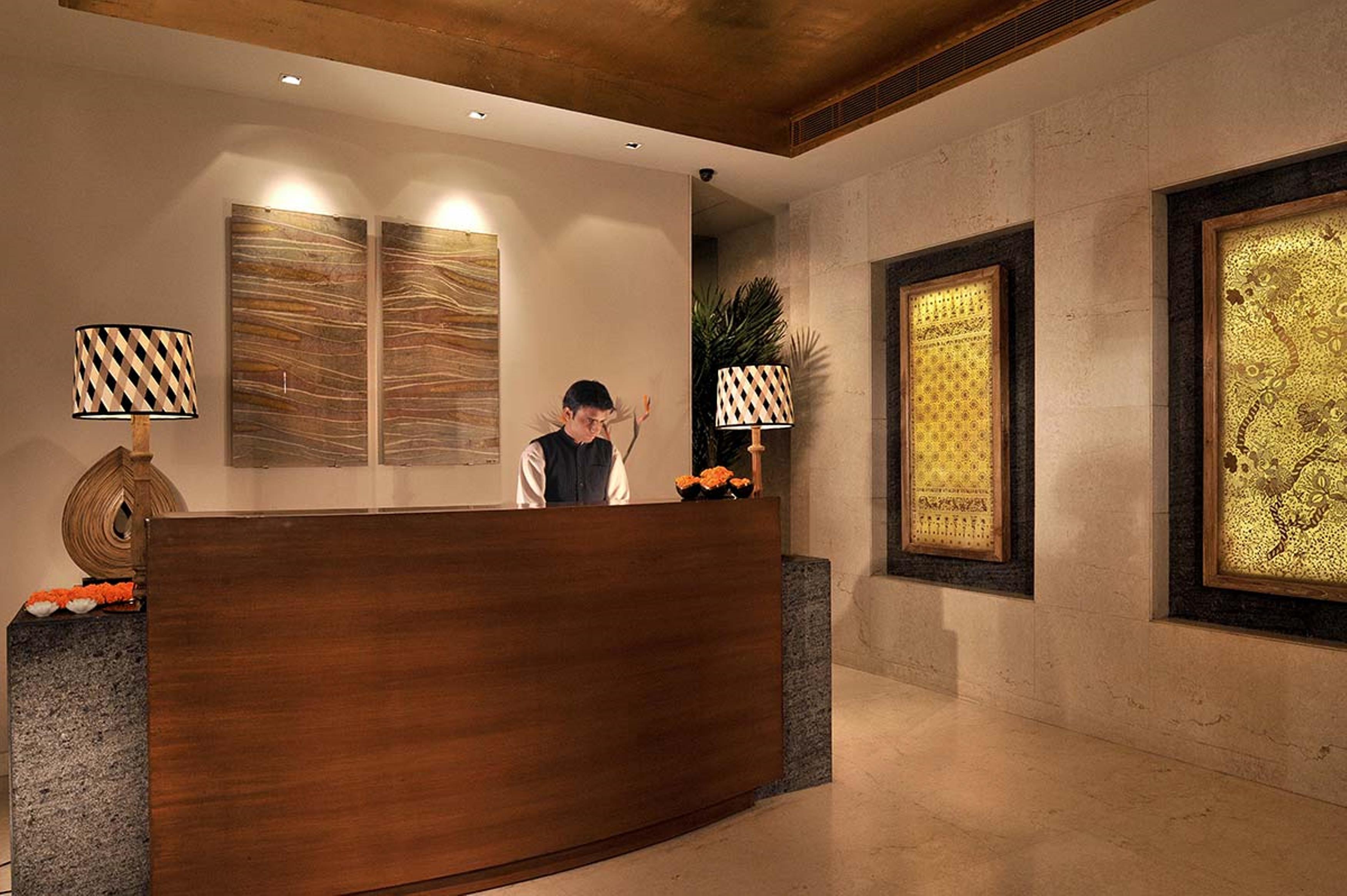 Udman Hotel Panchshila Park Nueva Delhi Exterior foto